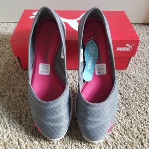 Ladies Puma Shoes